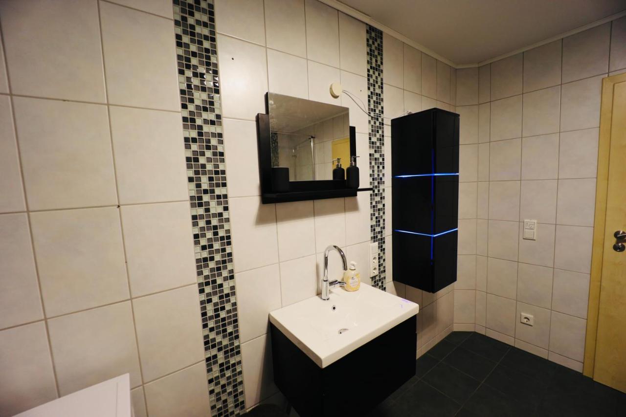 Generous Apartment I 7 Beds I 110 Sqm I Fast Internet Paderborn Exterior photo